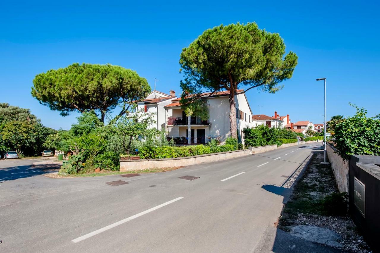 Apartment Nika Rovinj Exterior photo